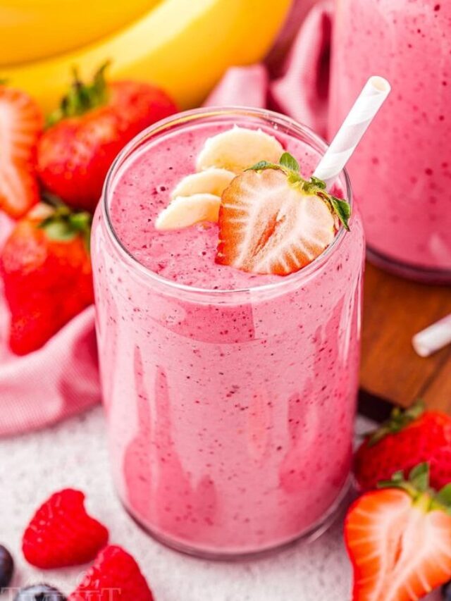 Easy Strawberry Banana Smoothie Recipe (1)